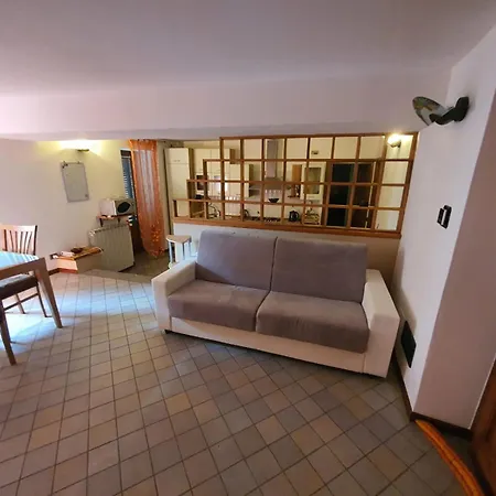 Deby House Daire Oggebbio