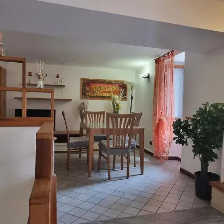 Διαμέρισμα Deby House Oggebbio