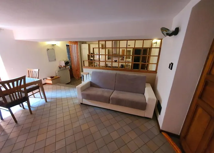 Deby House Apartman Oggebbio