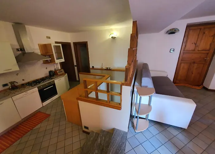 Deby House Apartment Oggebbio